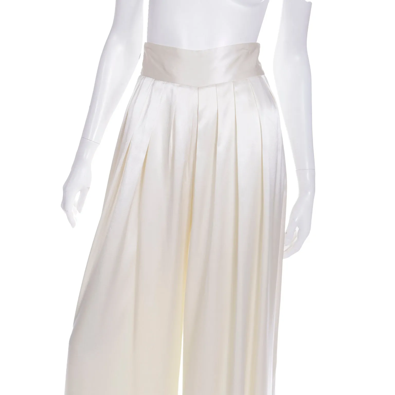 1990s Carmen Marc Valvo Ivory High Waisted  Pants and Sleeveless Top