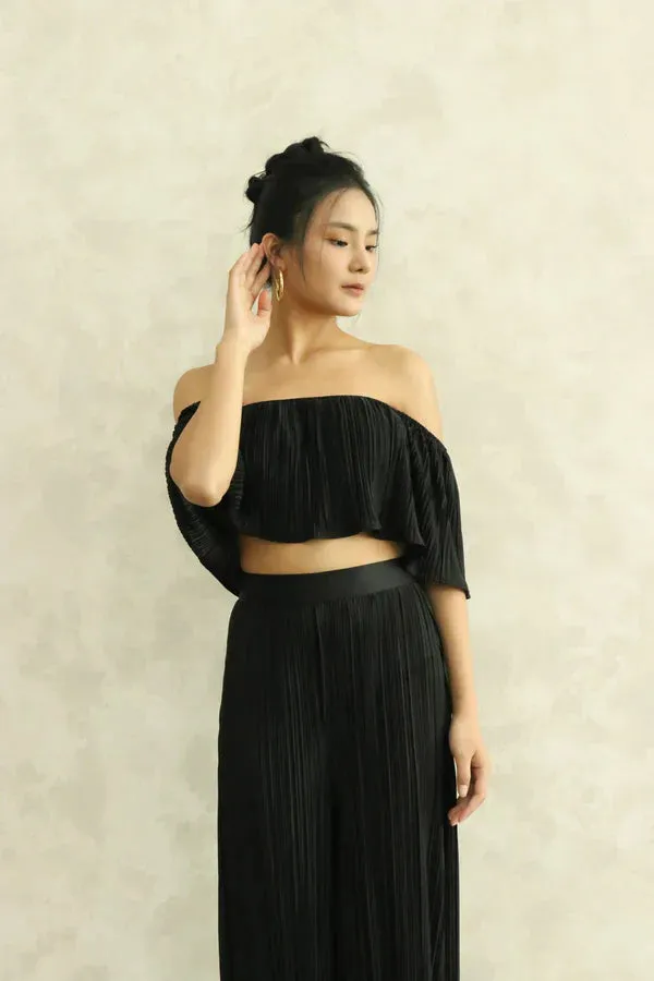 Cleolia Pleated Pants in Black