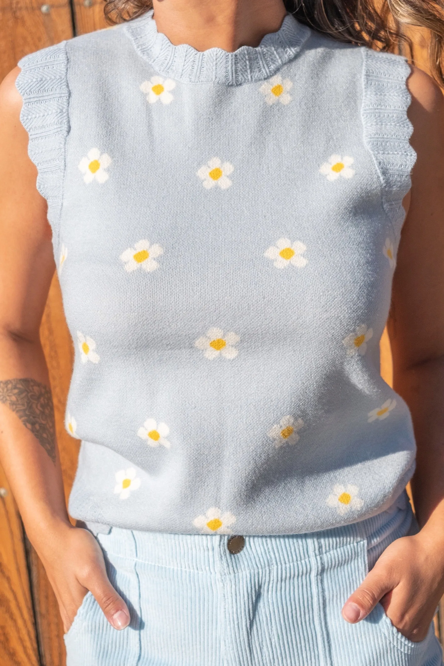 Daisy Scalloped Sweater Tank