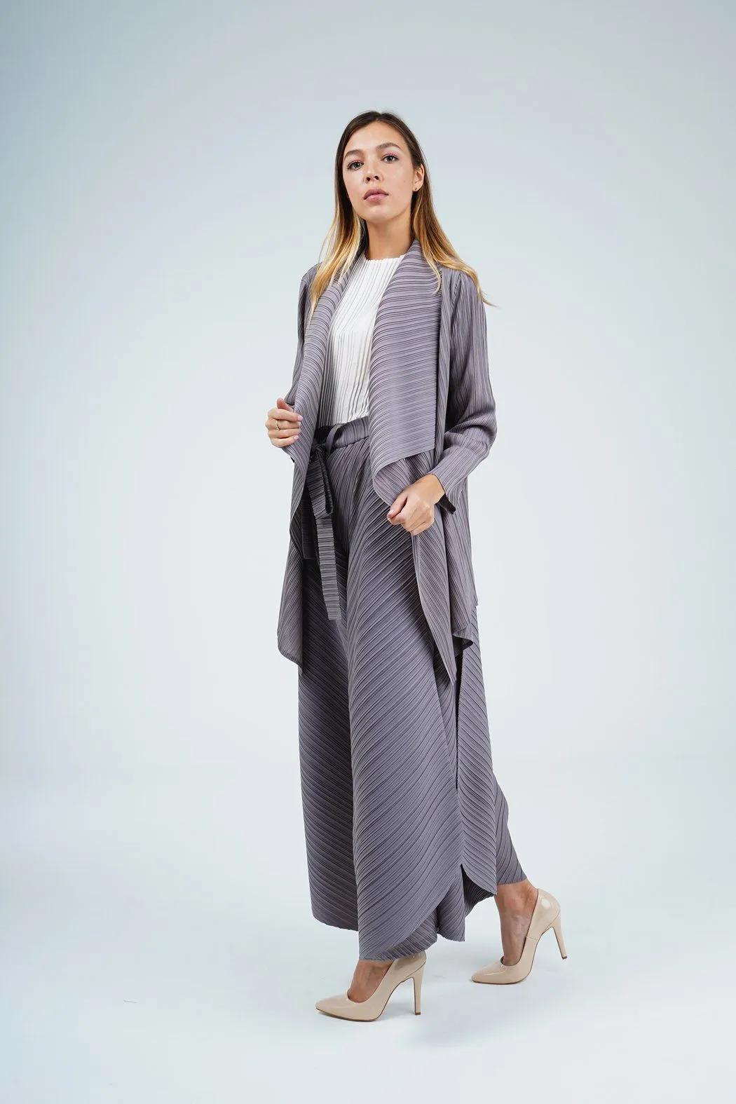 Elle Large Lapel Pleated Cardigan