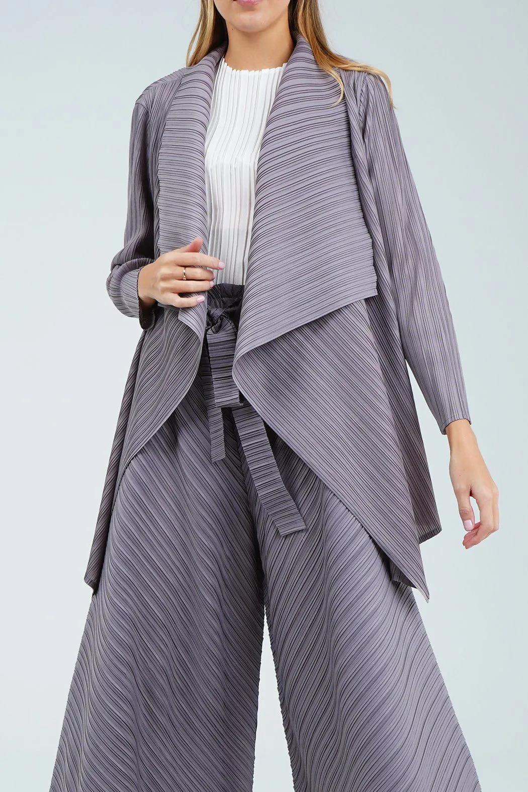 Elle Large Lapel Pleated Cardigan