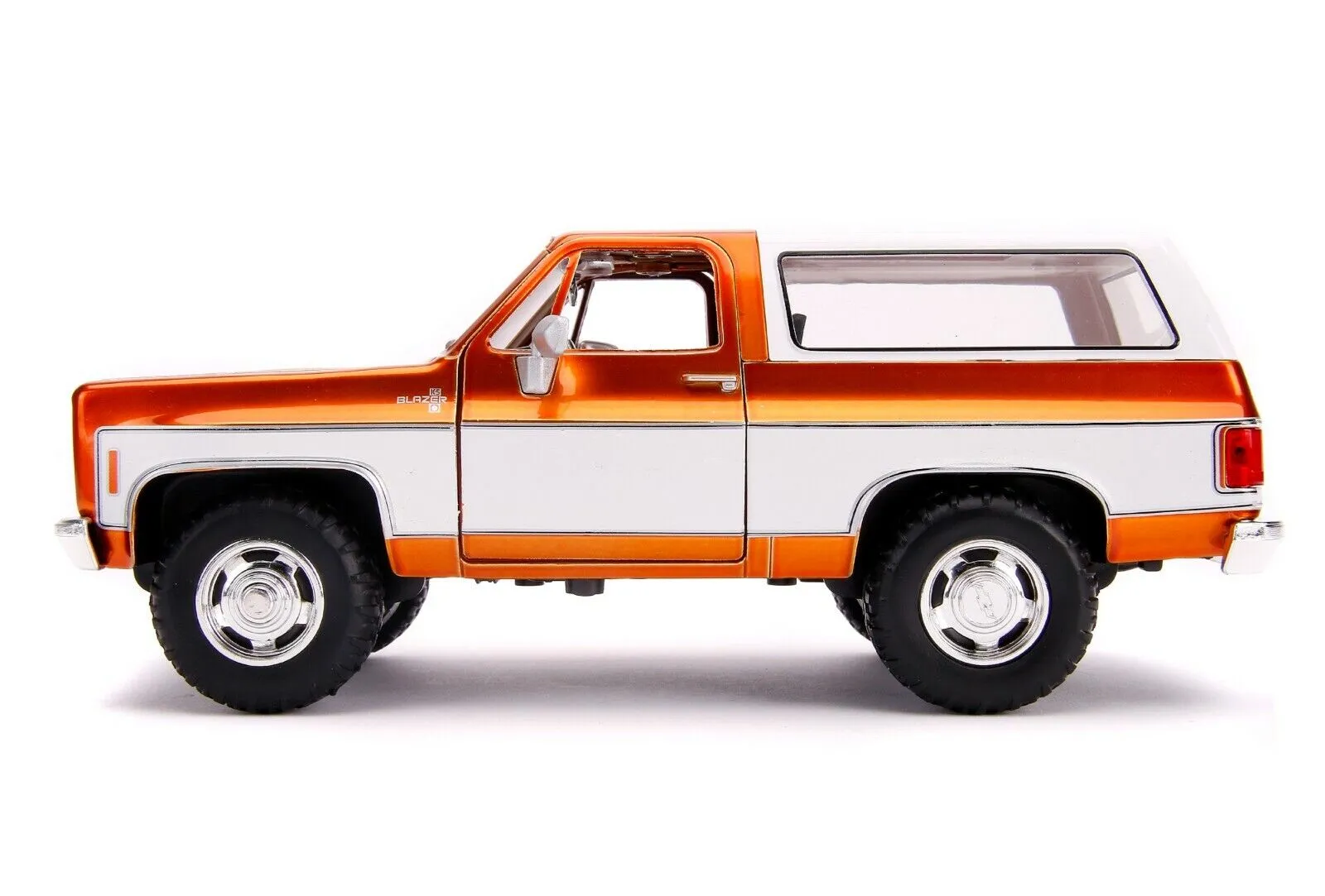 JADA JUST TRUCKS 1980 CHEVY BLAZER K5 COPPER / WHITE 1:24 DIECAST MODEL CAR #84