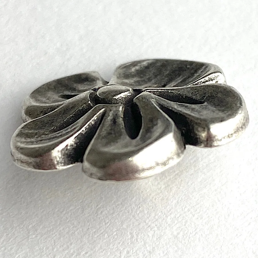 Lemon Flower Antique Silver 3/4" Shank Back Metal Button 20mm  #FJ-45