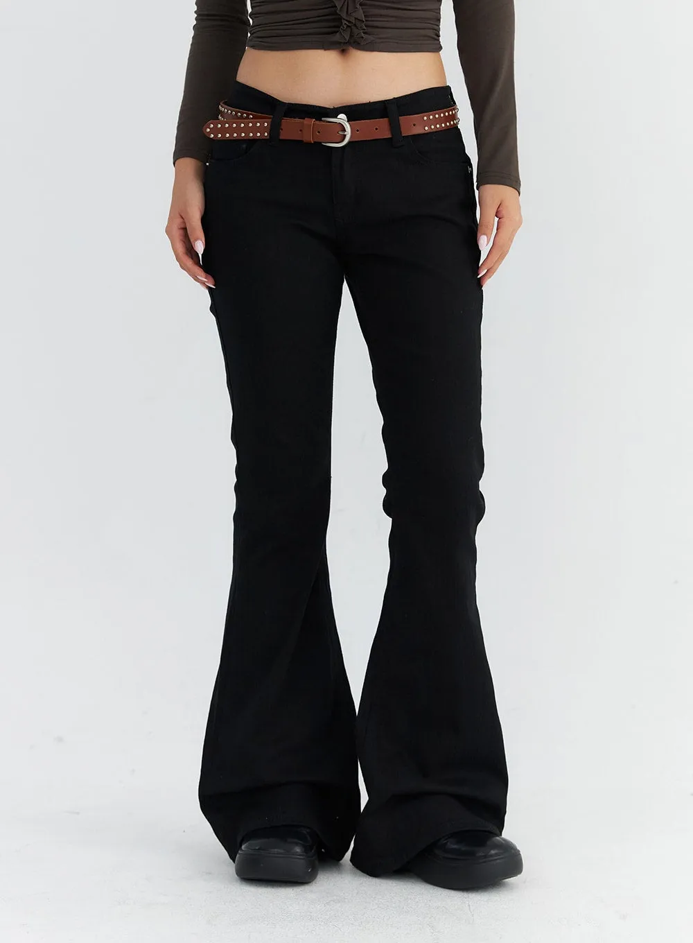 Low-Rise Bootcut Jeans CO313