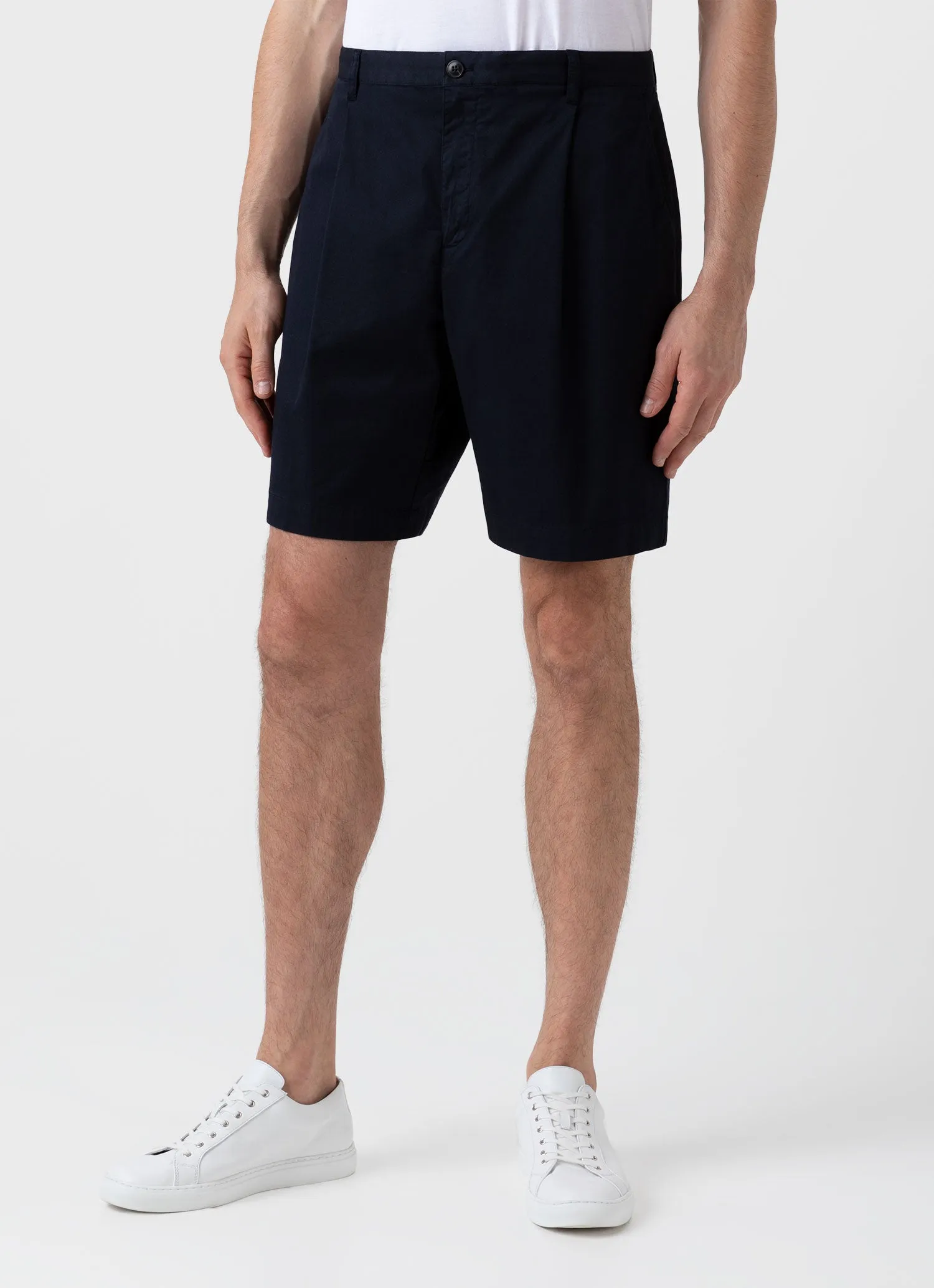 Men's Pleated Twill Short in Navy