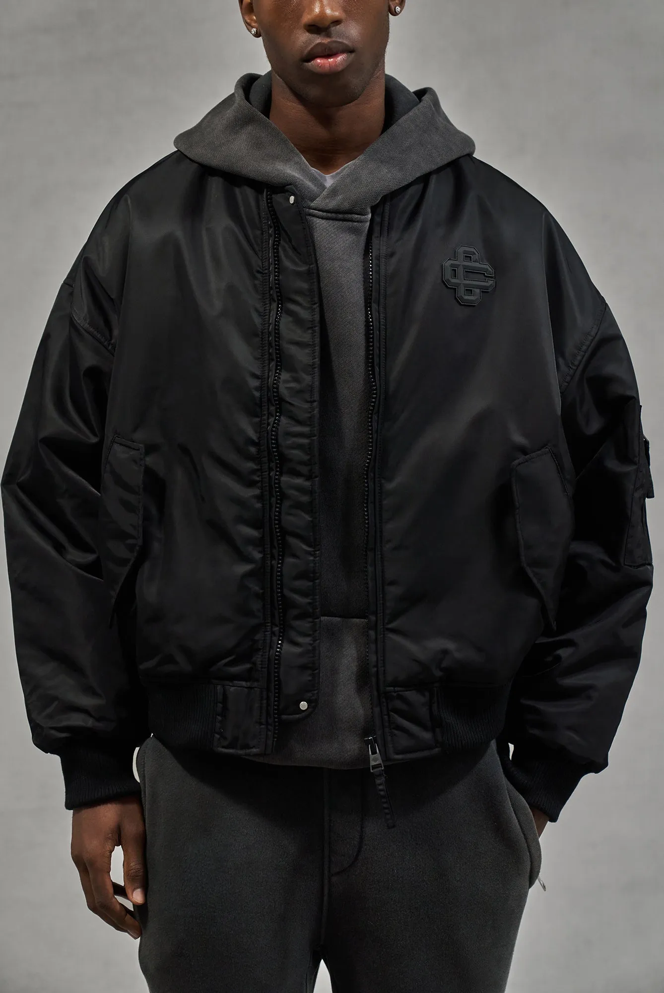 OVERSIZED EMBLEM BOMBER JACKET - BLACK