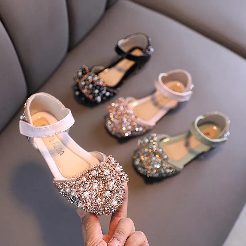 Pearl-Embellished Princess Shoes Perfect Match for Dreamy Dresses