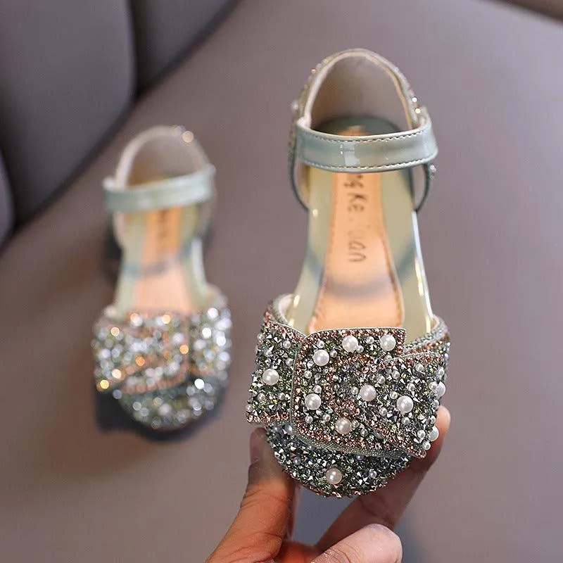 Pearl-Embellished Princess Shoes Perfect Match for Dreamy Dresses