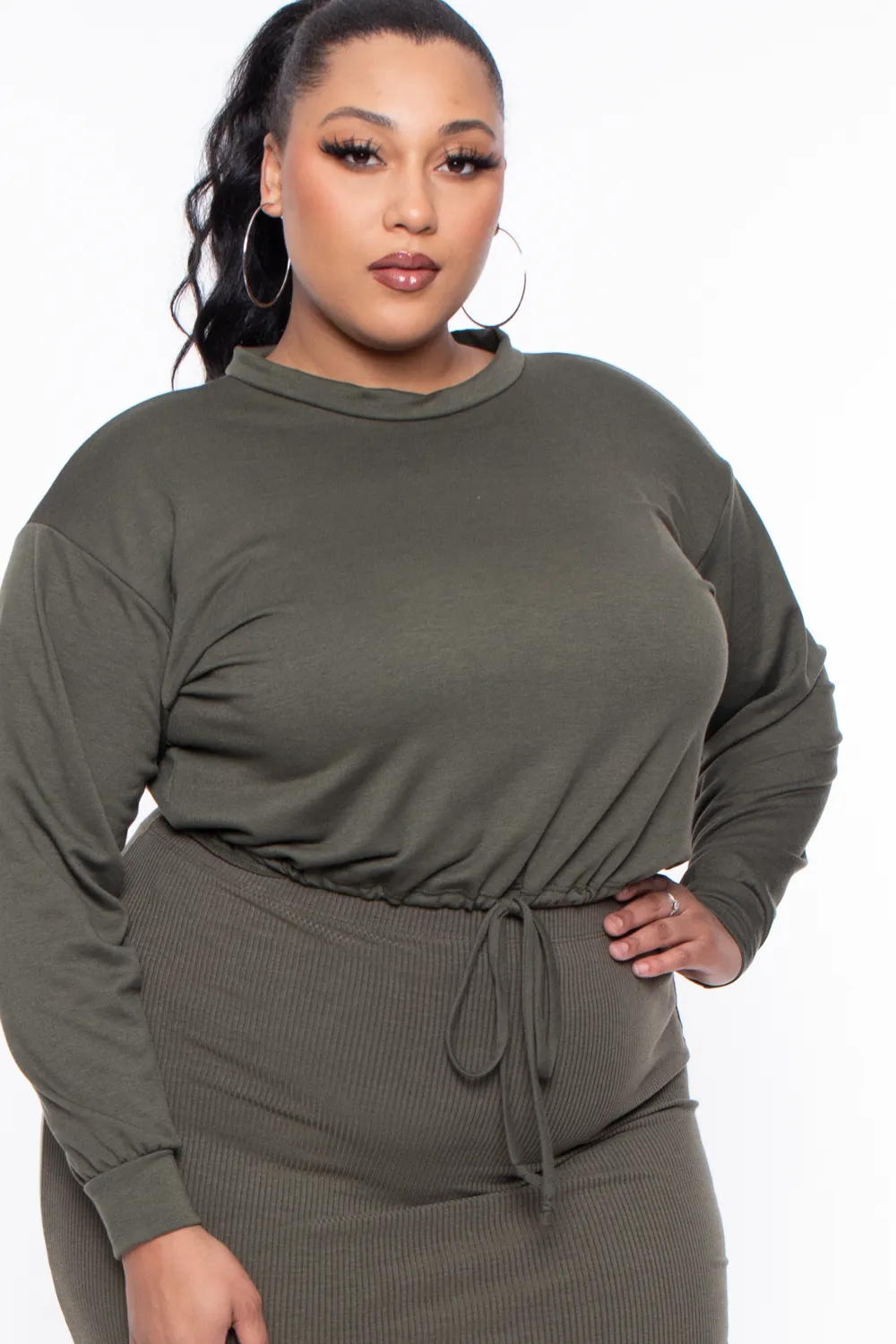 Plus Size Essential Cropped Pullover Sweatshirt - Olive