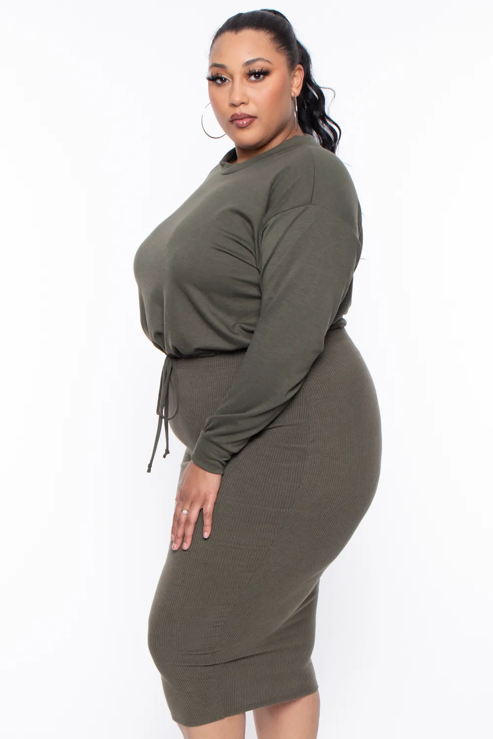 Plus Size Essential Cropped Pullover Sweatshirt - Olive