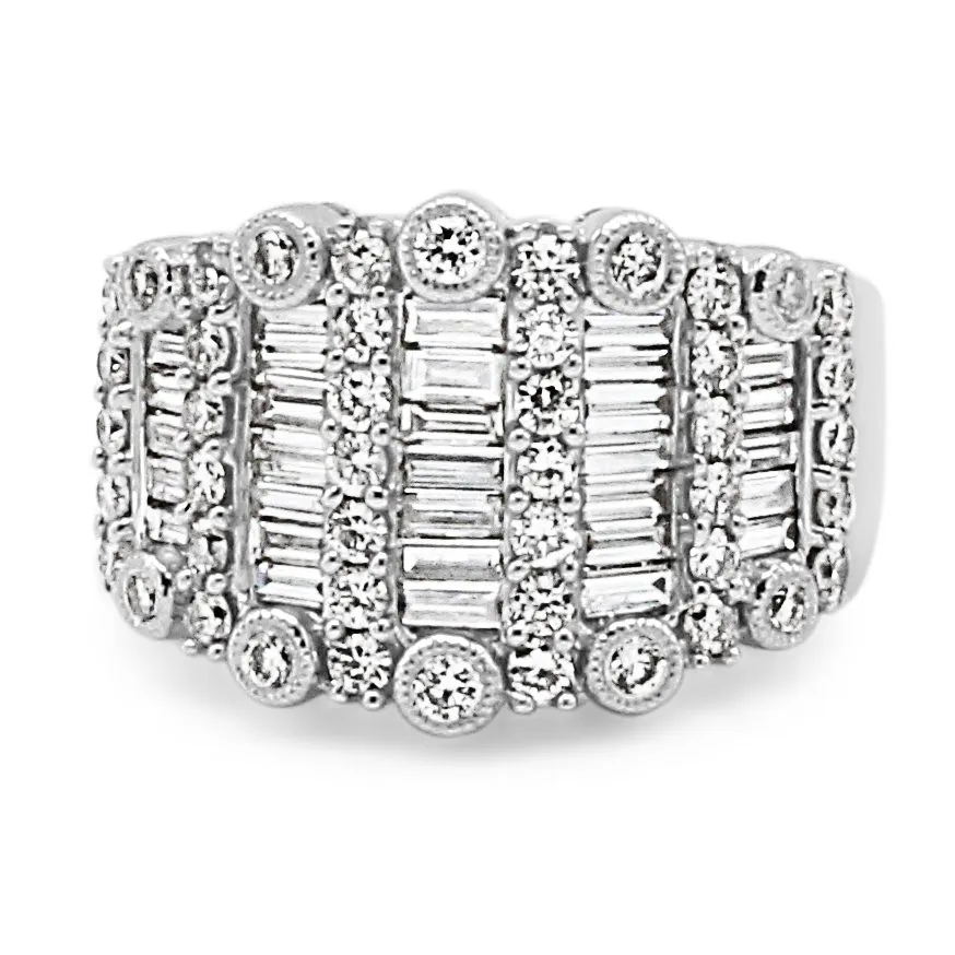 Round Brilliant & Baguette Diamond Dress Ring