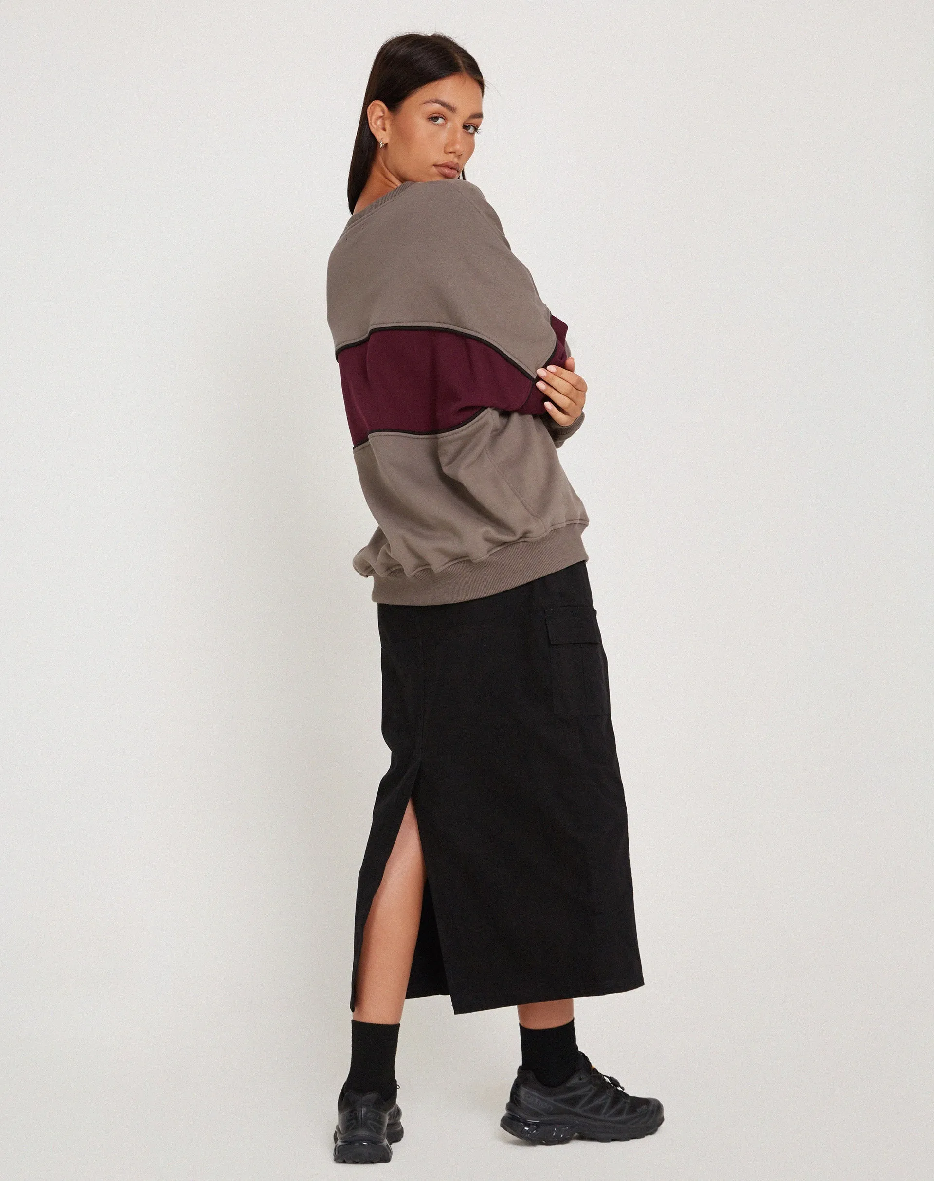 Samara Sweatshirt in Cloudburst Oxblood Black