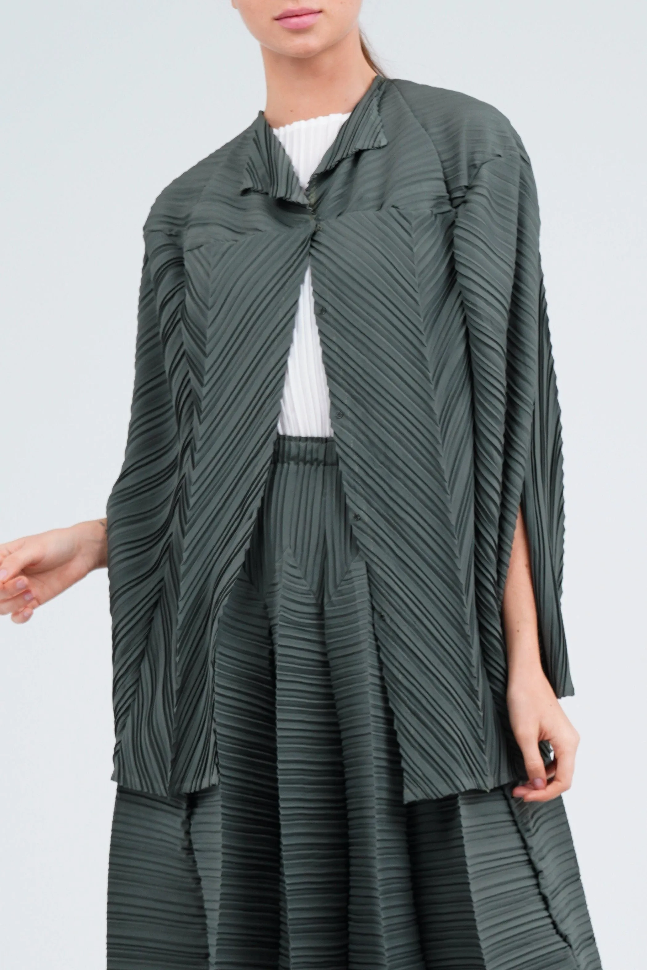 Symphony Pleated Cardigan With Open Sleeves